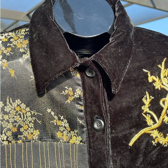 Robert Louis Black Gold Button Down Blouse Size M - Picture 4 of 10